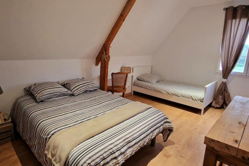 Appartement Charmant Et Spacieux Оксер Екстериор снимка